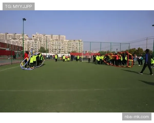 巴黎圣日耳曼基金会举办残疾儿童足球体验日活动