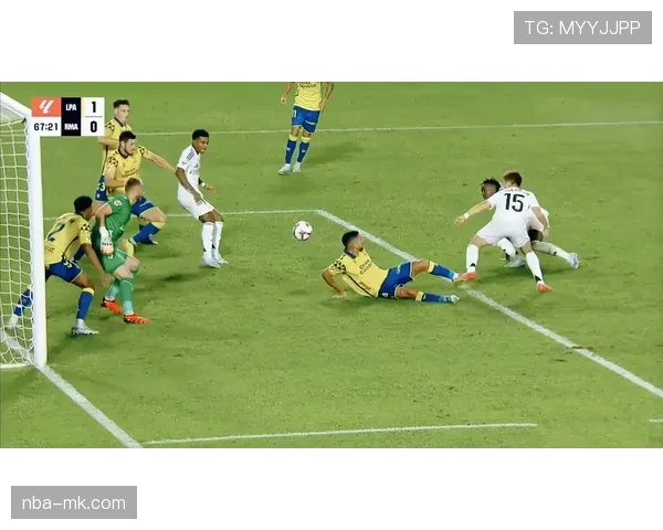 战术述评:斯特拉斯堡的5-3-2阵型如何在客场通过高效反击逼平巴黎 战术述评:斯特拉斯堡的5-3-2阵型如何在客场通过高效反击逼平巴黎